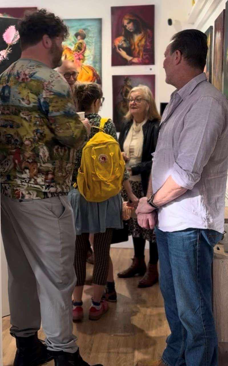 Mana Art Gallery Viewing