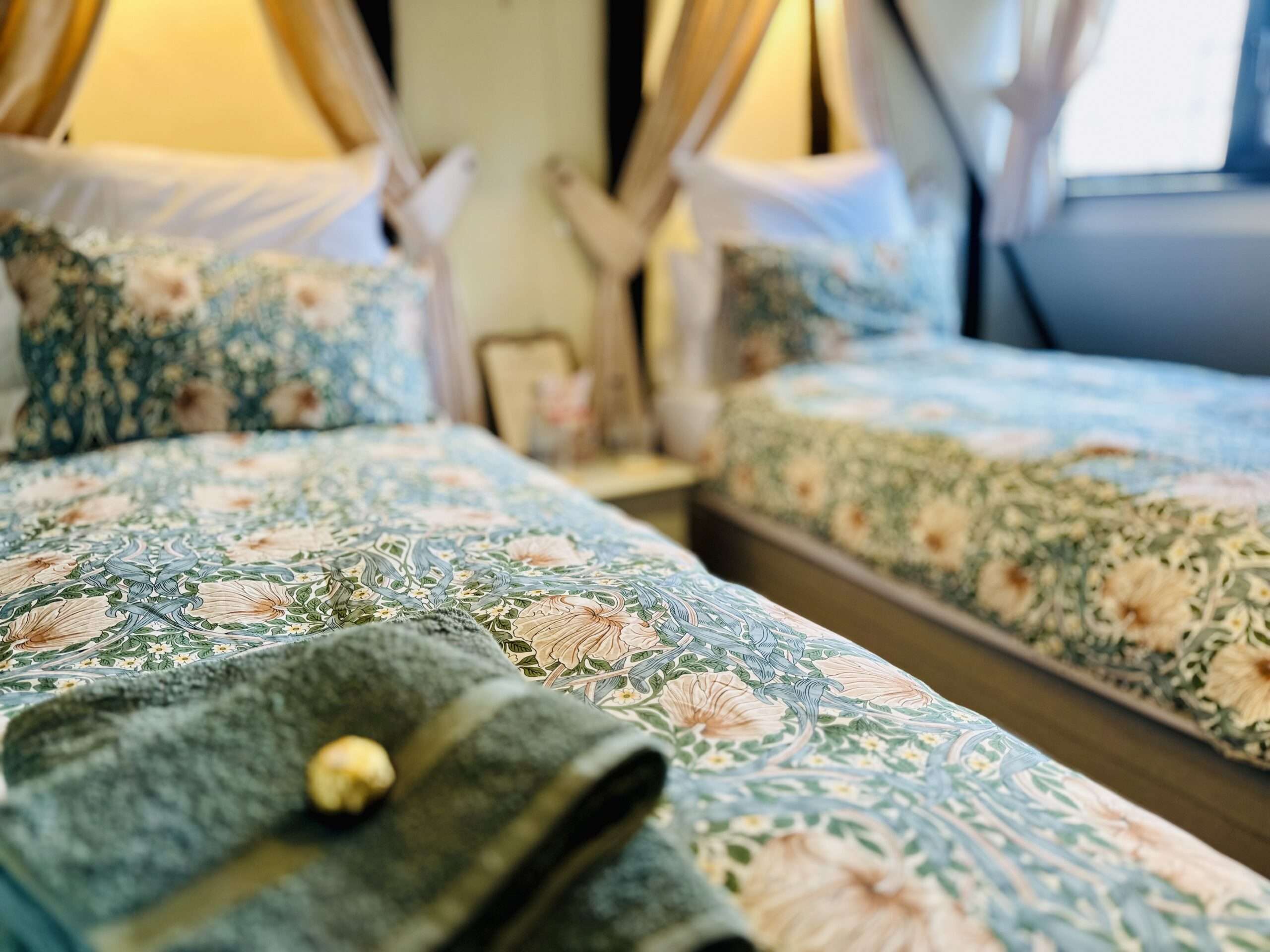 Meadow Room (Twin)